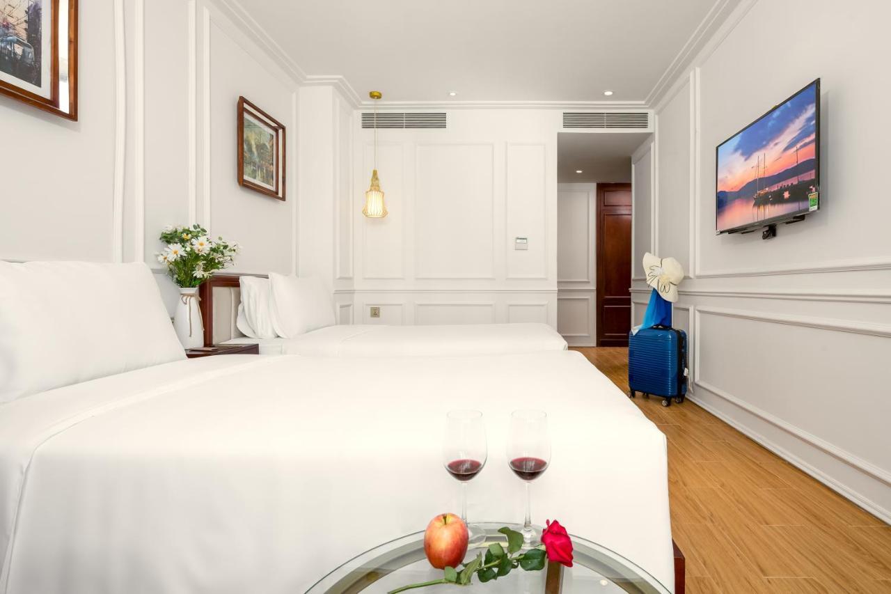 Menora Grand Khách sạn 4*