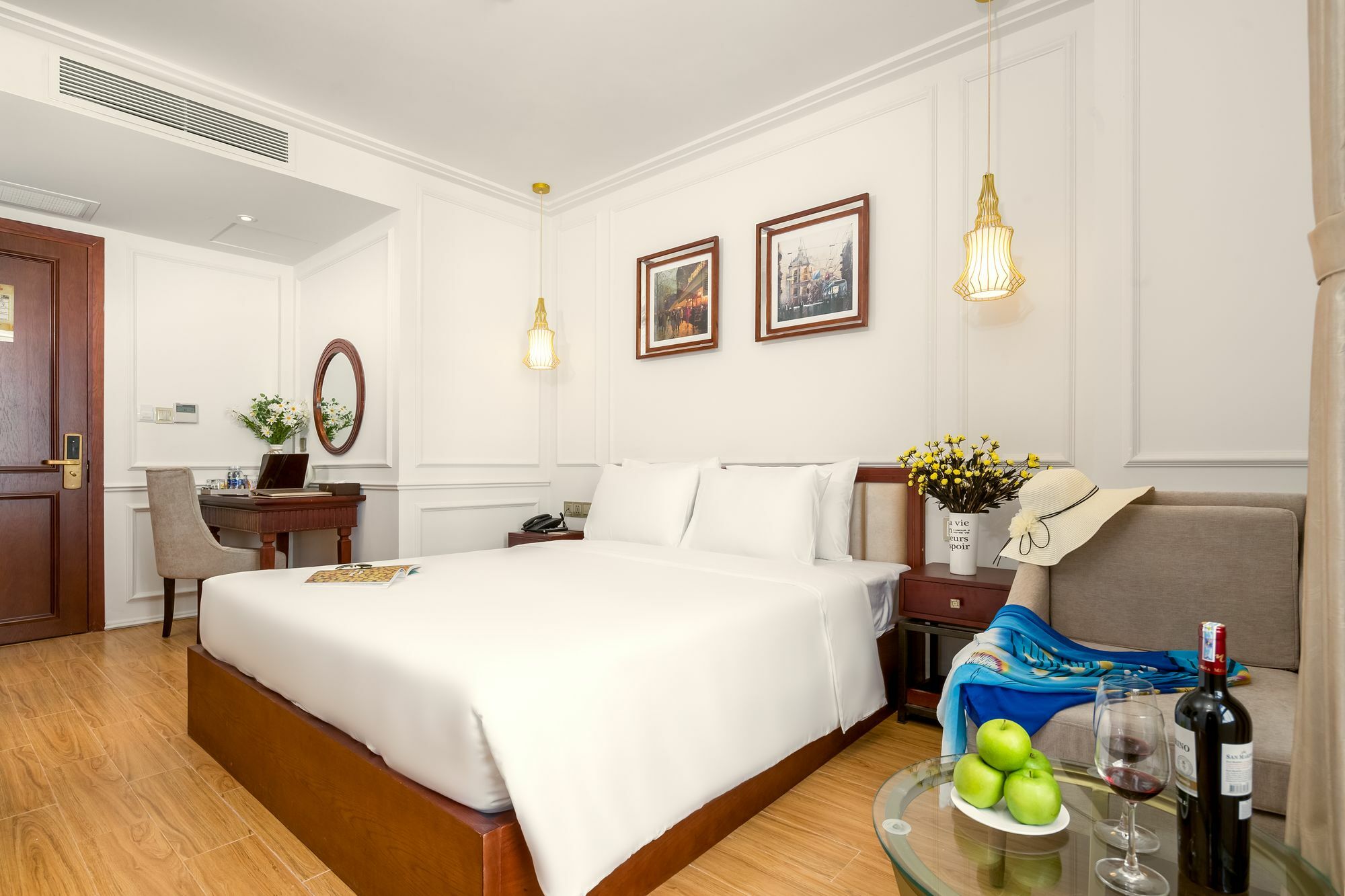 Khách sạn Menora Grand 4*